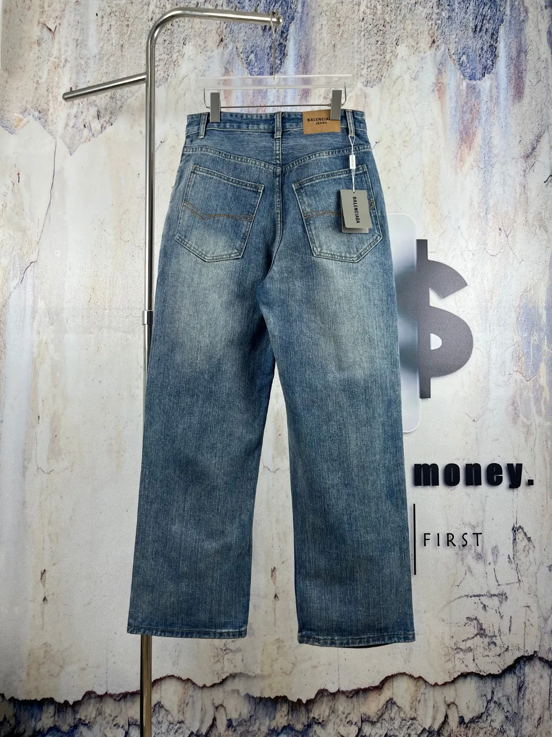 BB 152 🔘 𝐁𝐀𝐋𝐄𝐍𝐂𝐈𝐀𝐆𝐀 26SS * Quality｜ ｜ Versatile ， ， ， Retro ， 、 ； ， ， ， 。 26SSNew Arrival ， ， ， 、 ， Classic ， ， 、 ， 。 ｜ 、 、 、 ， + ， 、 ； ， 、 ； ， ， Retro 。 ｜1:1 Balenciaga ， ， 、 ，Red Light Blue ； Cowhide Leather ， + ， 。 、 、 、 ， 、 ； （ 、 、 ），Quality 。Retro ， Same Style ， ， 。 Size：M L XL XXL（30.32.34.36） ：Blue